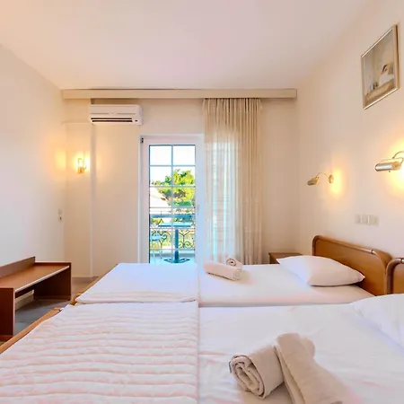 ホテル Artemis Prínos