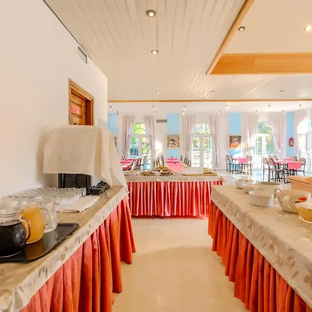 Artemis ホテル 3*