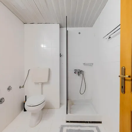 Artemis ホテル 3*