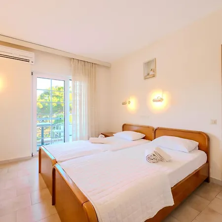 Artemis ホテル Prínos